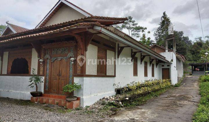 Rumah Etnik Modern di Cangkeingan, Sleman 1