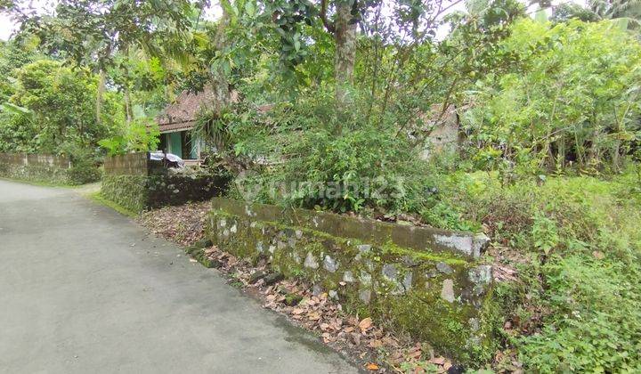 Tanah Pekarangan di Jalan Turi Tempel 217m² 1