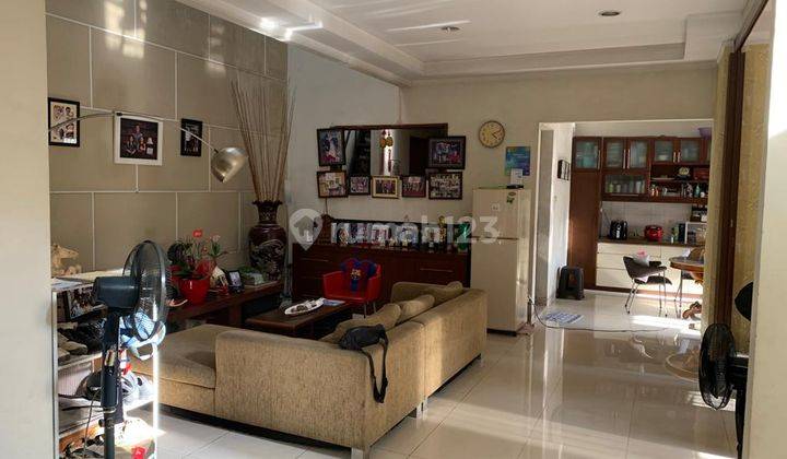 Dijual Rumah Hook 2 Lantai di Cideng, Jakarta Barat 2