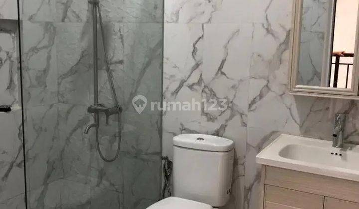 Dijual Rumah Cantik di Kosambi Baru, Jakbar 2