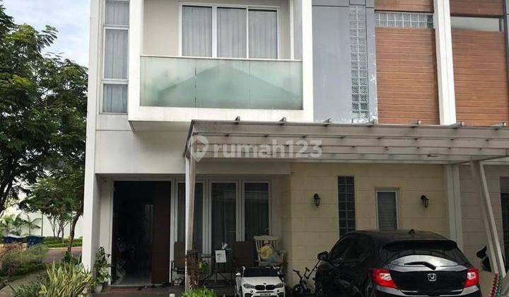 Dijual Rumah 2 Lantai di Cluster Riviera At Puri Karang Tengah 1