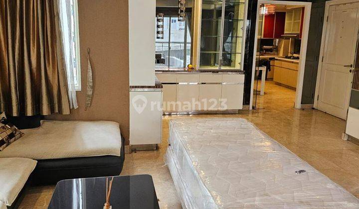 Disewakan Apartemen Royal Medit Type 3 Bedroom Furnish 1