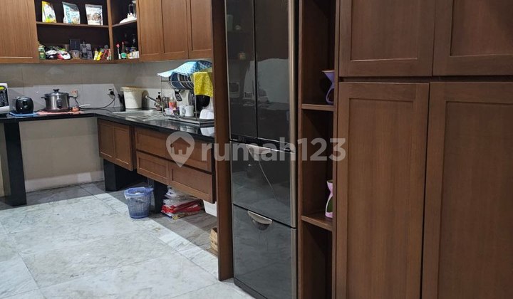 Dijual Rumah 2 Lantai di Sunrise Garden Jakarta Barat 2