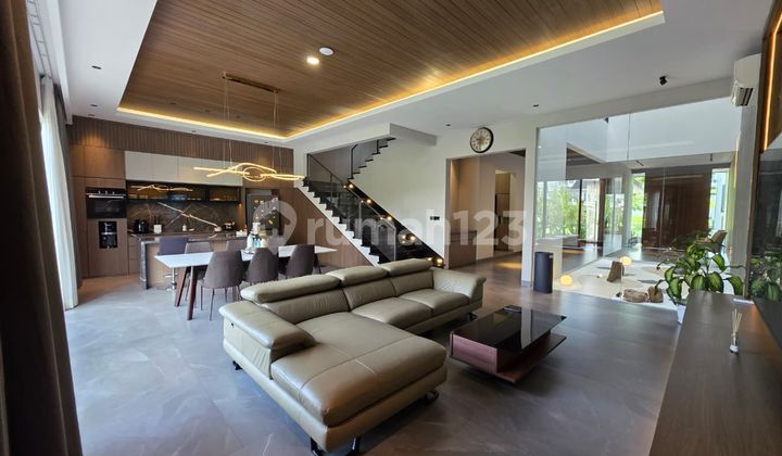 Dijual Rumah Mewah Siap Huni di Cluster Ebony, Green Lake City