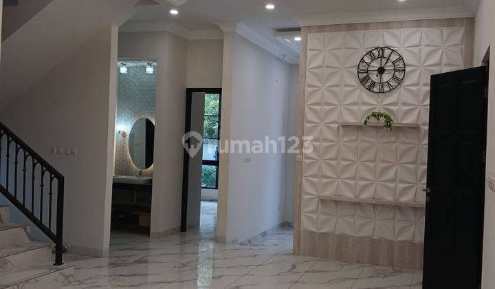 Dijual Rumah Baru Mewah 2 Lantai di Greenville, Jakarta Barat 2