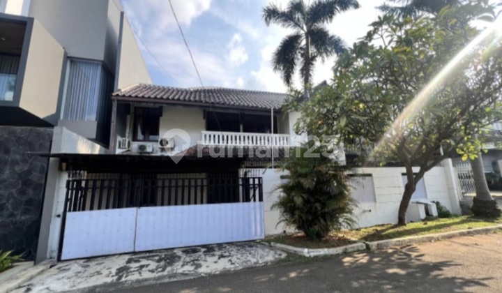 Rumah Pulomas 2 Lantai Siap Huni Dalam Komplek Jakarta Timur