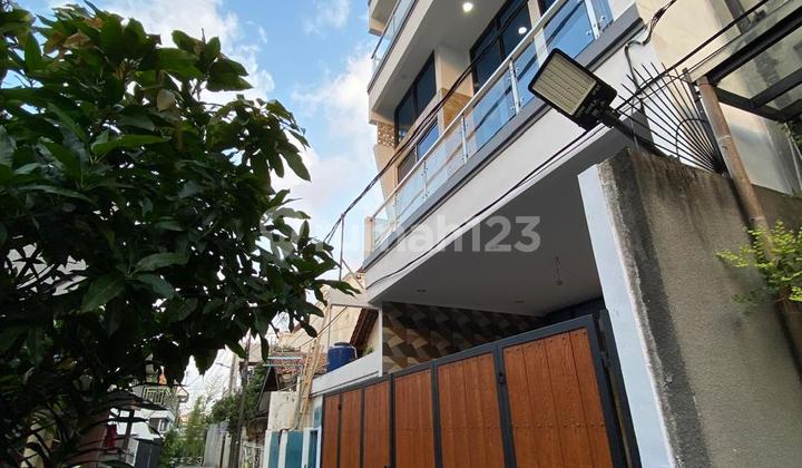 Rumah Mewah Tebet Bebas Banjir Jakarat Selatan 2