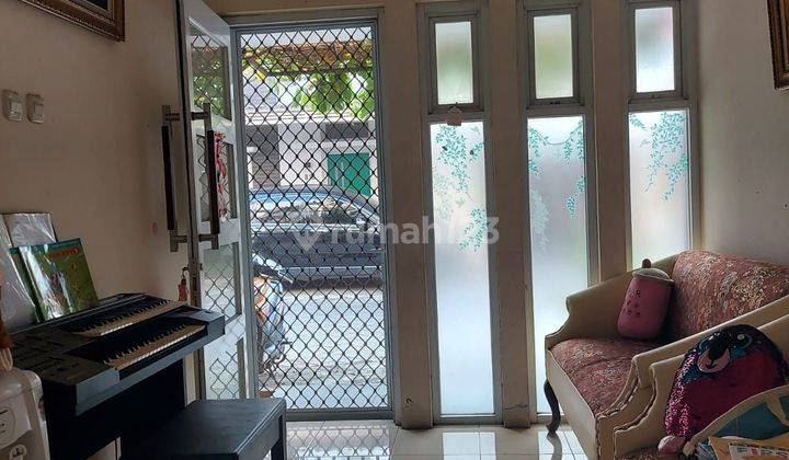 Rumah siap huni 2 lantai di Palm Maisonette Bintaro Jaya 9 1