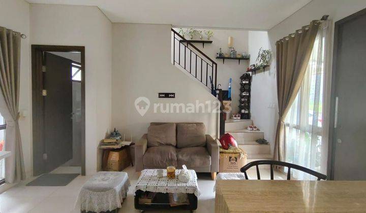 Rumah Minimalis Shm Bagus 2 Lantai Di Nusaloka Bsd City  2