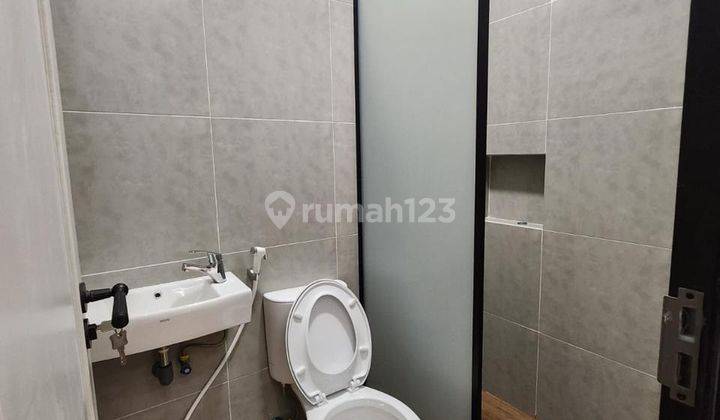 Rumah Baru Semi Furnished Shm - Sertifikat Hak Milik Di Sektor 9 Bintaro Jaya, Sektor 9-bintaro 2