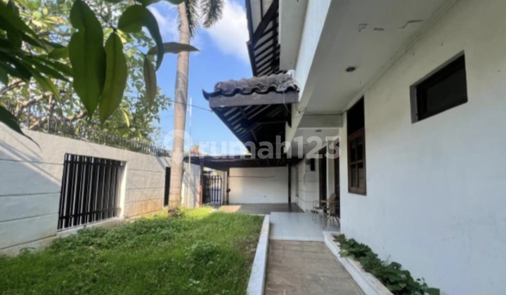 Rumah Pulomas 2 Lantai Siap Huni Dalam Komplek Jakarta Timur 2