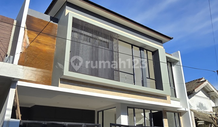 Ready-to-Occupy House Bintaro Jaya 9 Ready-to-Occupy House Bintaro Jaya 9