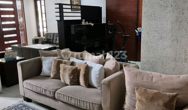 Rumah Bangunan Mandiri Puri Bintaro Sektor 9 Nyaman Hook