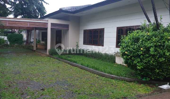 Disewakan Rumah Mewah Di Kuningan (PD013767) 1