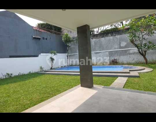 For Rent Luxury House In Kemang (PD013802)