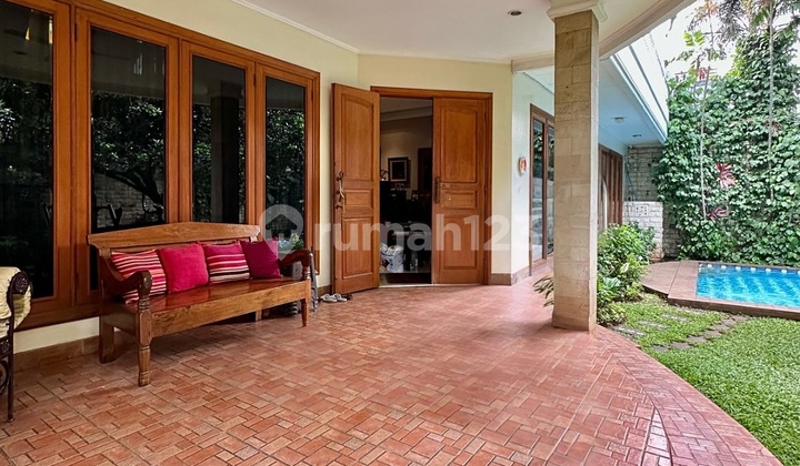 FOR SALE KEMANG - AMPERA HALAMAN LUAS RUMAH TERAWAT SIAP HUNI  Lingkungan Private, Aman & Nyaman 2