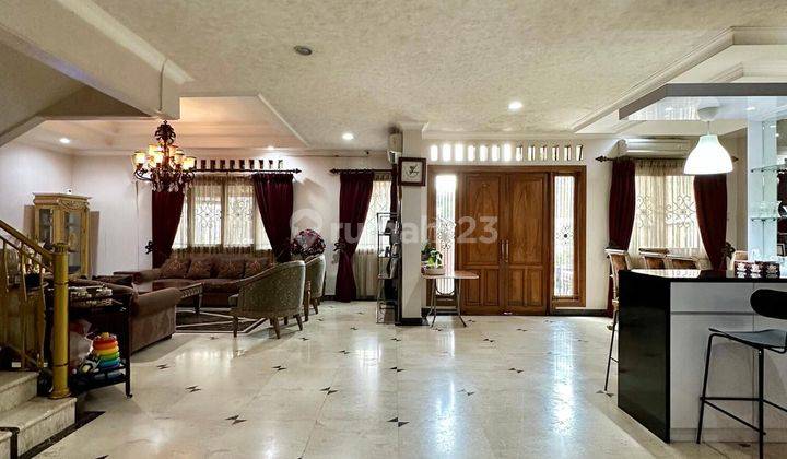 cepat rumah mewah klasik Harga menarik Lokasi strategis asyik banget