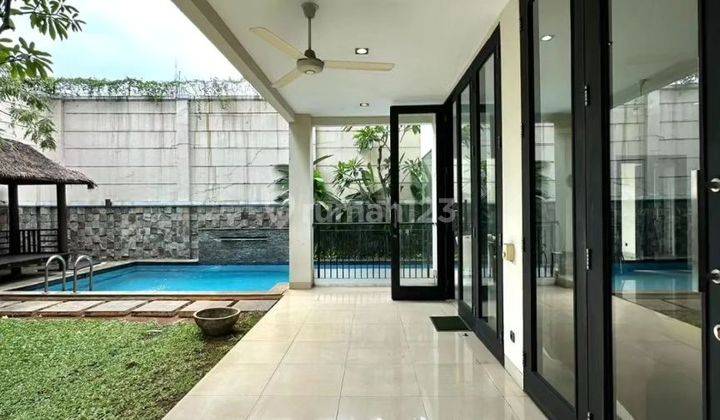 Rumah townhouse tropical Lokasi Premium Harga menarik dekat jalan raya akses pasti bagus Lebar jalan depan 1