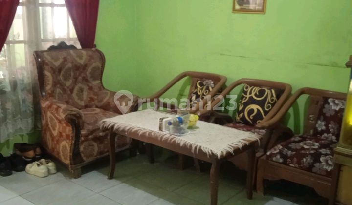 Rumah Pinggir Jalan Utama Di Pronggol 2