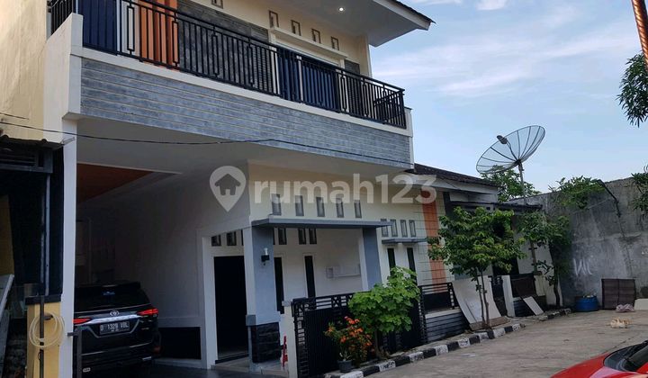Rumah Hook Mewah 2 Lantai Bagus