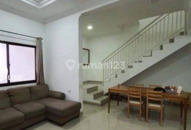 Dijual rumah syantik dlm komplek siap huni di cipete 2