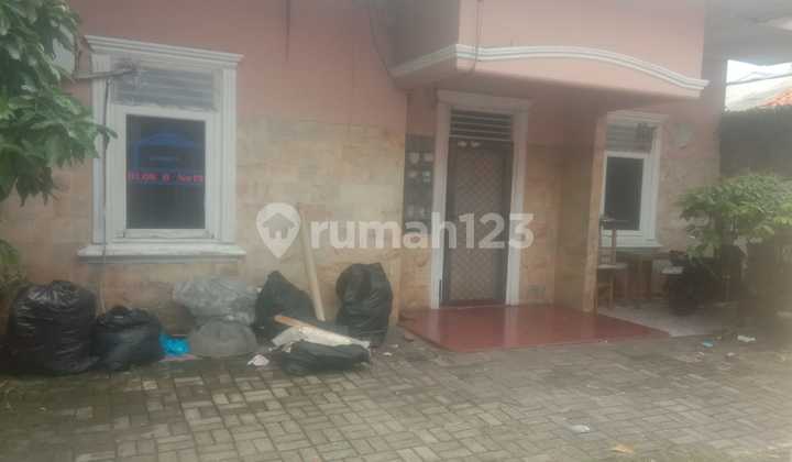 Rumah Bagus Nyaman Pinggir Jalan Rengas.raya Disewakan.