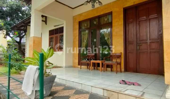 Rumah.di Pinggir Jl Bintaro.utara Jaksel