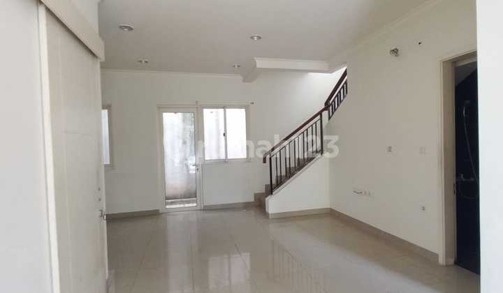 Rumah Gading Serpong, Cluster Faraday, 2 Lantai 5 Kamar 1