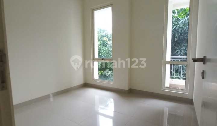 Rumah Gading Serpong, Cluster Faraday, 2 Lantai 5 Kamar 2