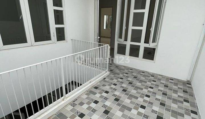 Jual Rumah Baru Cantik Full Renovasi di Delatinos 2