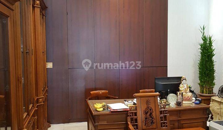 Ruko, dengan Desain American Classic di Jakarta Selatan 13