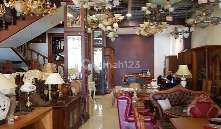 Ruko, dengan Desain American Classic di Jakarta Selatan 19