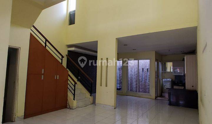 Dijual Rumah di Jl. Topaz Pondok Hijau Golf 1