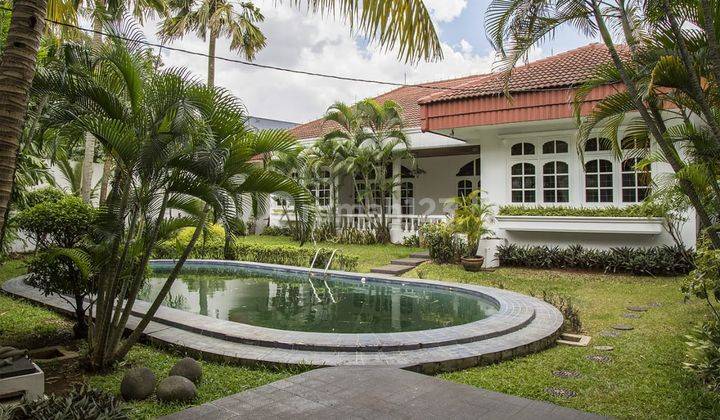 Dijual Rumah di Cilandak Barat 1