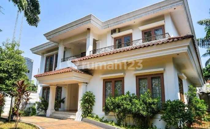 Rumah di Kawasan Elite Kuningan, Jakarta Selatan Rumah di Kawasan Elite Kuningan, Jakarta Selatan