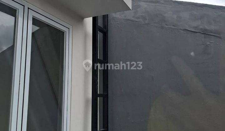 Dijual Rumah!! Di Villa Melati Mas Depan Taman 2