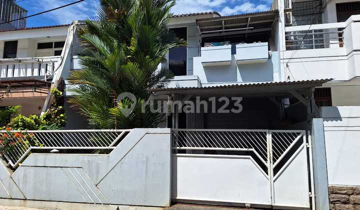 BU MURAH-Rumah Dijual di Green garden.jarang ada..wow Lt.144m2 ( 8x18)