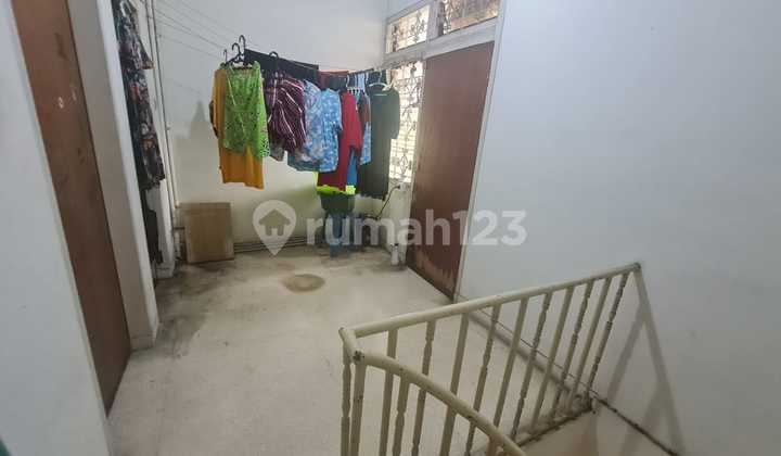 FRANS CEN-Jual BU-Rumah Murah di Sunrise Garden jalan lebar .wow dptkan.Luas tanah 185m2 2