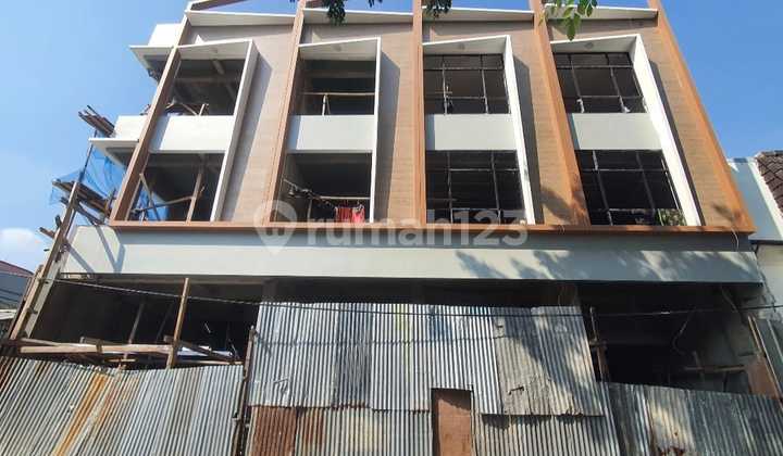 FRANS CEN-Jual cepat-Di jual Ruko Zonasi Komersil Lokasi Strategis Taman Ratu.LT 84 m2 (6.25x13.5)