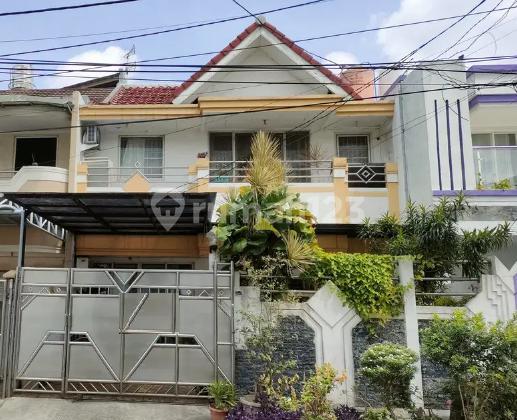 Frans just bought a house in Taman Semanan, on Lebar Street. Super cheap.