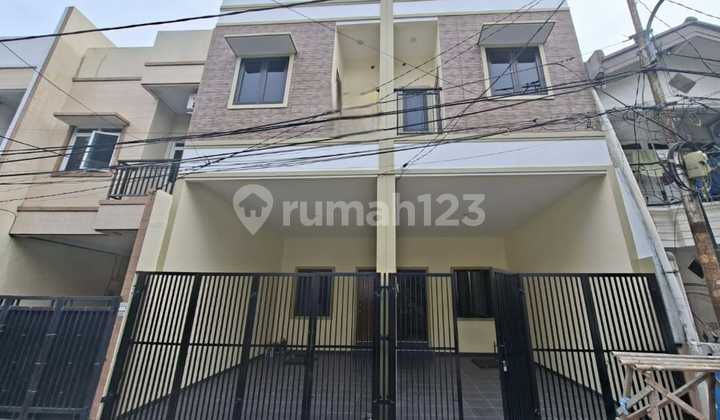Rumah Tanjung Duren..Jalan Tanjung Duren Dalam..Bagus. Lt.4x13