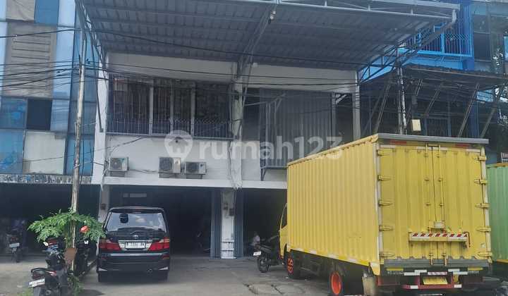 FRANS CEN-Duta Harapan Indah Shop House/2 units side by side..Cheap Sale.wow below market price.Rarely available Price slashed land area 140m³ 1