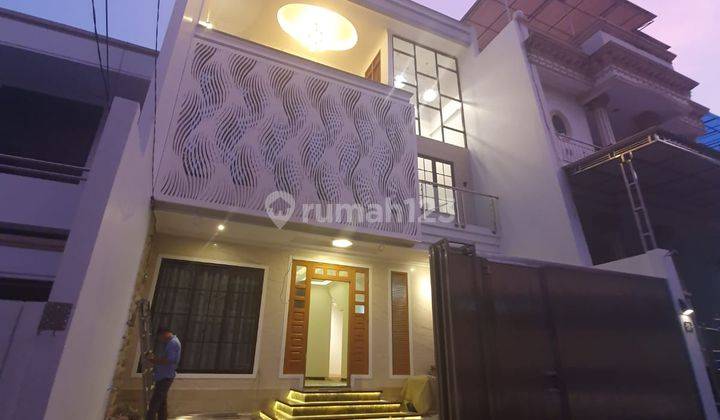 Jual cepat-rumah Green ville lt.8x15.bgs..lux..jarang ada 1