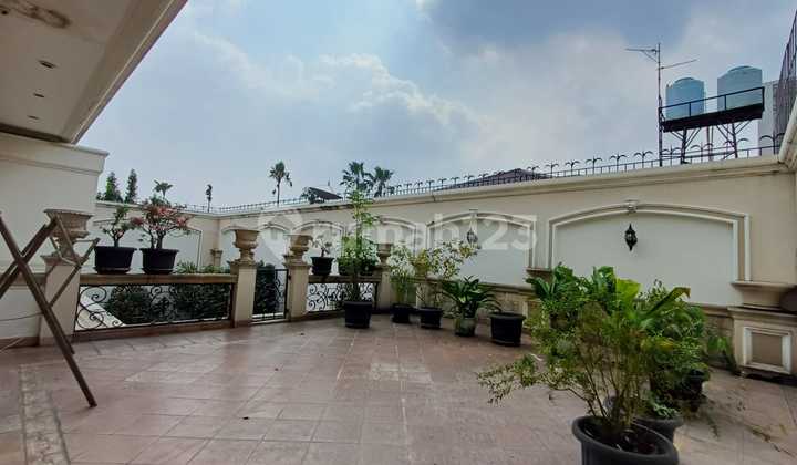 FRANS CEN - For Sale House in Intercon, Luxury House in Intercon Close to Puri and Permata Buana, Land Area: 800 m2 2