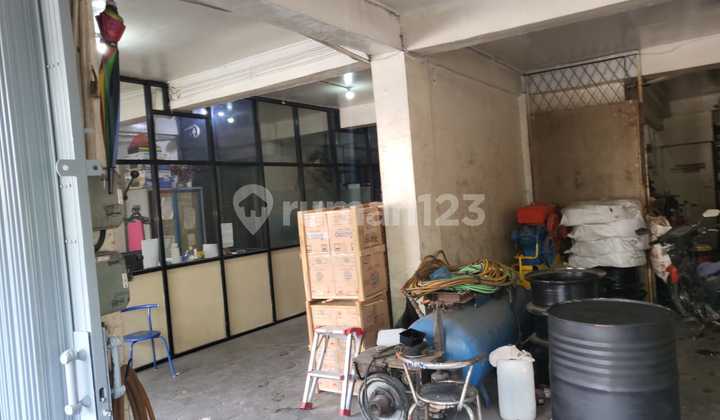 FRANS CEN - Duta Harapan Indah/DHI townhouse, 2 units side by side.. Cheap sale. Wow below market price. Rarely available. Price slashed, land area 140m³. 2