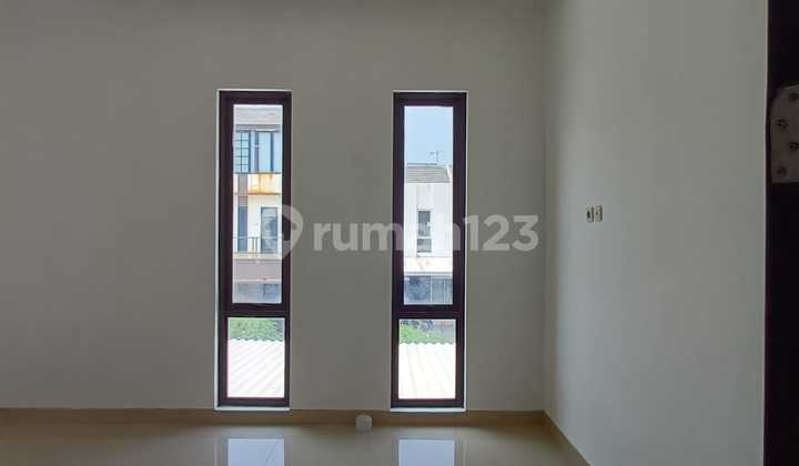 FRANS CEN –Disewa rumah di Casajardin. bagus.jarang ada.minimalis wow LT 8x18 2