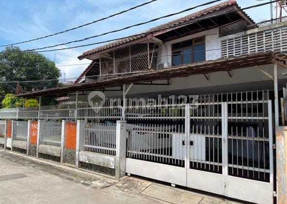 Rumah Dijual di Jelambar Prima Indah - Jakarta Barat.jarang Ada..Murah Wow Lt.250m2 Rumah Dijual di Jelambar Prima Indah - Jakarta Barat.jarang Ada..Murah Wow Lt.250m2
