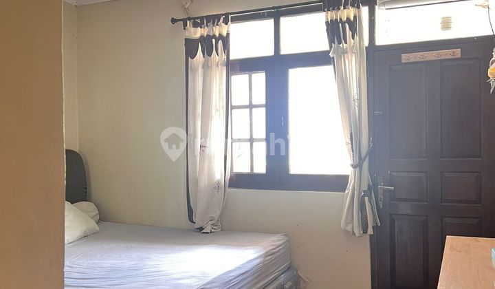 For sale JL Patra Tomang Duri Kepa.. cheap, rarely available. House details: - Land area: 324m², 2