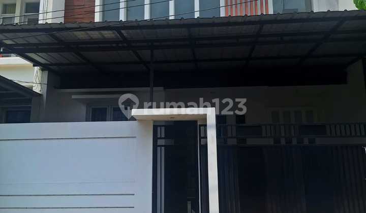 FOR SALE - FRANS CEN - Beautiful Puri House. Minimalist. Good condition. Rare find. Cheap wow. Land 8x15