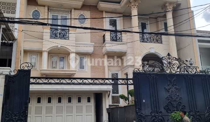 House for Sale in Green ******** ******** SHM Land Area 300 M